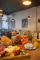 Grand Boutique Hotel