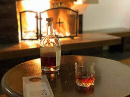Grand Boutique Hotel