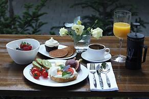 Grand Boutique Hotel