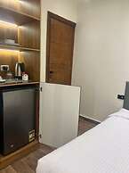 ELITE MOTEL