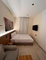 ELITE MOTEL