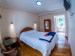 Hotel Los Laureles
