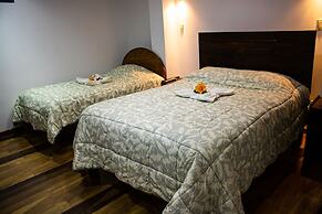 Hotel Los Laureles