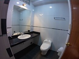 Hotel Los Laureles