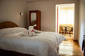 Hotel Los Laureles