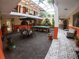 Hotel Los Laureles