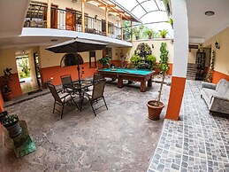 Hotel Los Laureles