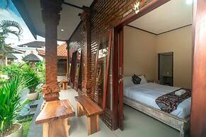 Pondok Lulik Homestay Canggu