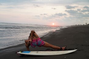 SHANTI SURF CAMP