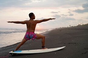 SHANTI SURF CAMP