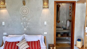 SHANTI SURF CAMP
