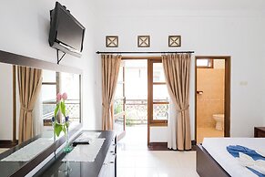 Tripletree Sinergi Hotel Tretes