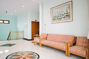 Tripletree Sinergi Hotel Tretes