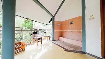 Tripletree Sinergi Hotel Tretes