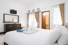 Tripletree Sinergi Hotel Tretes
