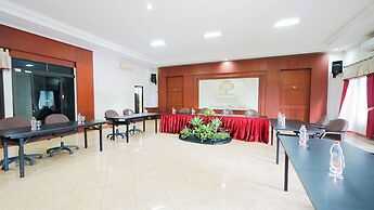 Tripletree Sinergi Hotel Tretes