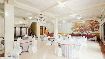 Tripletree Sinergi Hotel Tretes