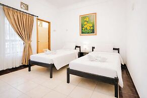 Tripletree Sinergi Hotel Tretes