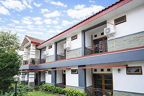 Tripletree Sinergi Hotel Tretes