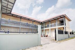 OYO 93087 Wisma Apel Syariah