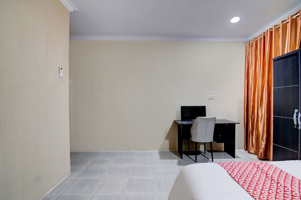 OYO 93087 Wisma Apel Syariah