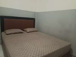 OYO 93090 Multi Plus Inn