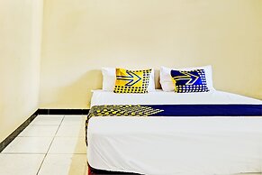 OYO 93107 Homestay H Syarif Syariah – Bandar Gresik