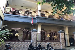 OYO 93107 Homestay H Syarif Syariah – Bandar Gresik