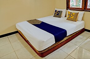 OYO 93107 Homestay H Syarif Syariah – Bandar Gresik