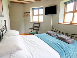 Nanthir House