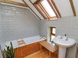 Nanthir House