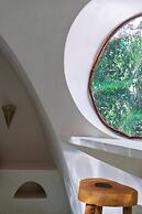 Room-unique Jungle Dome 2 Queen Beds