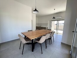 Luxury Temporary Rental With Pool in Caballito