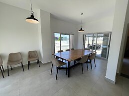 Luxury Temporary Rental With Pool in Caballito