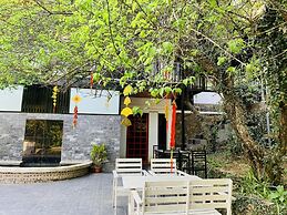 Muong Retreat