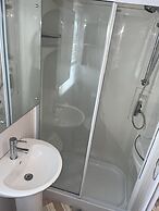 3guest-2bedroom-wifi-tv