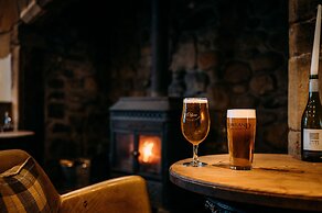 Waddington Arms