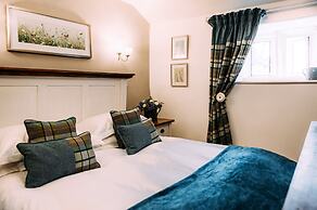 Waddington Arms