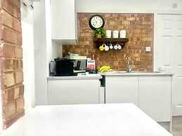 Nice And Cosy Large Studio Near Luton Airport!