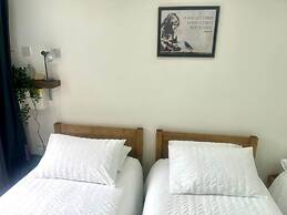 Nice And Cosy Large Studio Near Luton Airport!