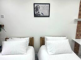 Nice And Cosy Large Studio Near Luton Airport!