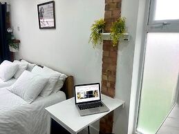 Nice And Cosy Large Studio Near Luton Airport!