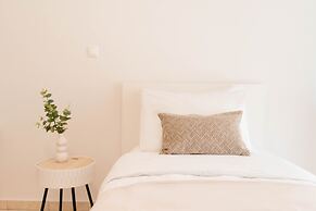 Phaedrus Living Cozy Flat Koukaki