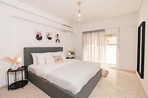 Phaedrus Living Cozy Flat Koukaki