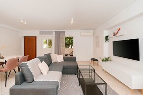 Phaedrus Living Cozy Flat Koukaki