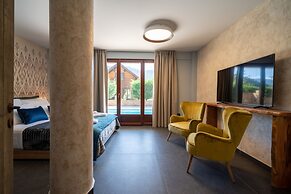 Evritos Villas & Suites with Pool