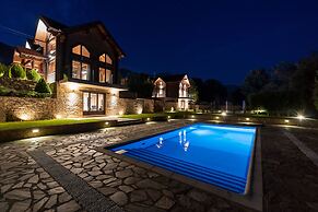 Evritos Villas & Suites with Pool