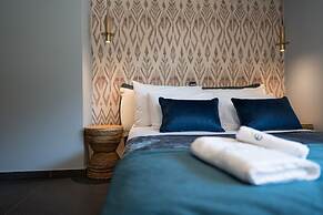 Evritos Villas & Suites with Pool