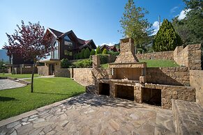 Evritos Villas & Suites with Pool