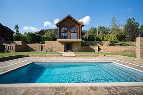 Evritos Villas & Suites with Pool